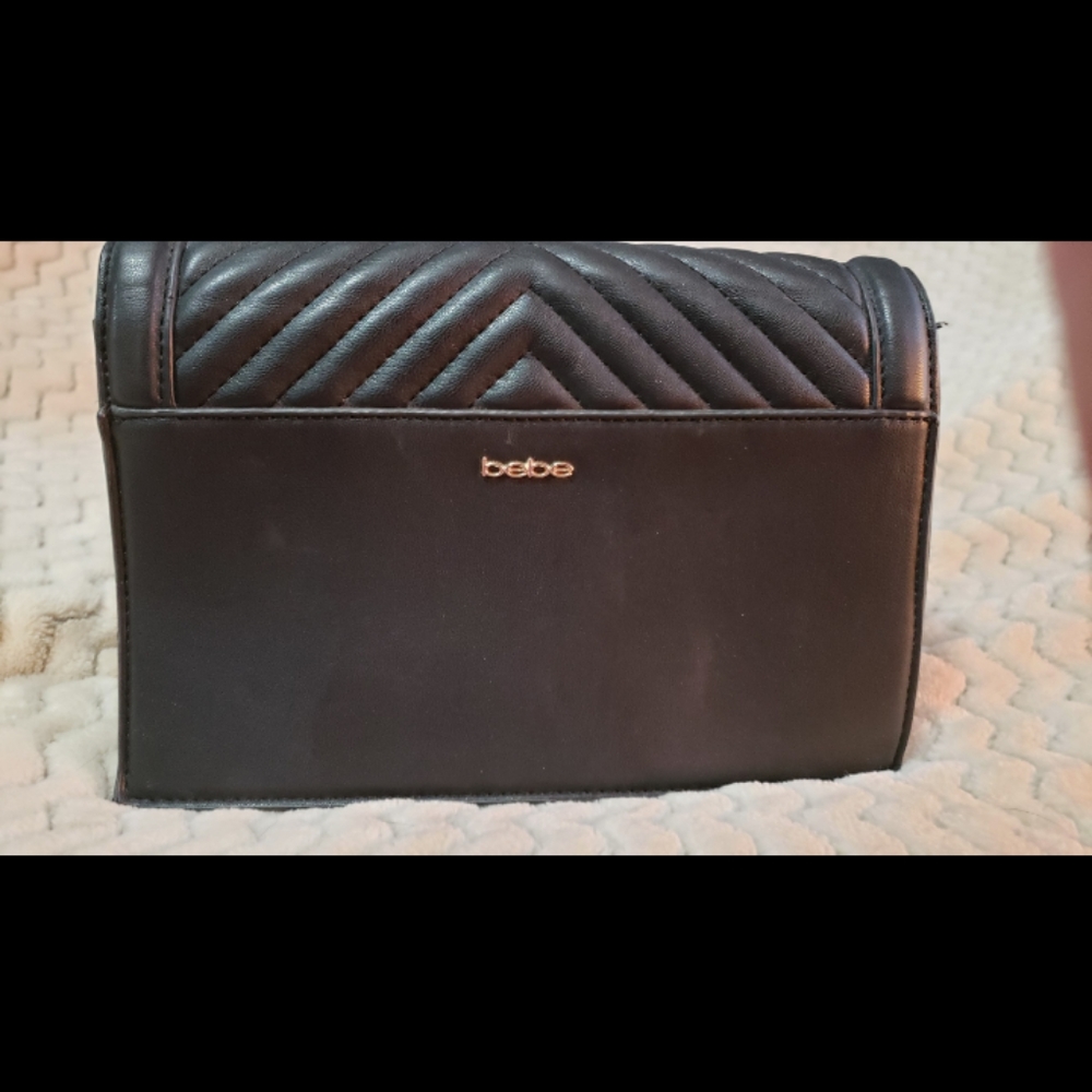 Beautiful bebe Retail bag NYC shop - Picture 3 of 3